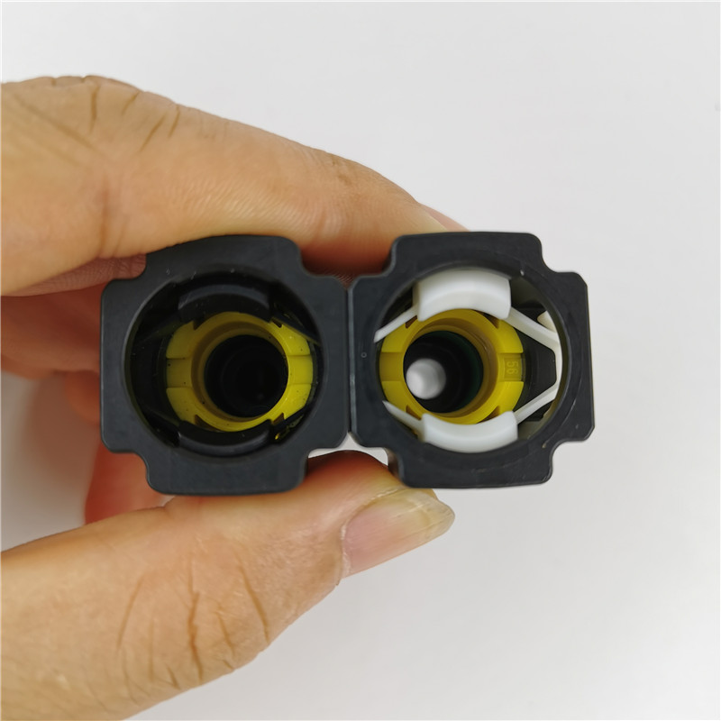 9.89mm ID6 90 degree SAE 5/16  - огляд і ціна Plastic Pipe Clip